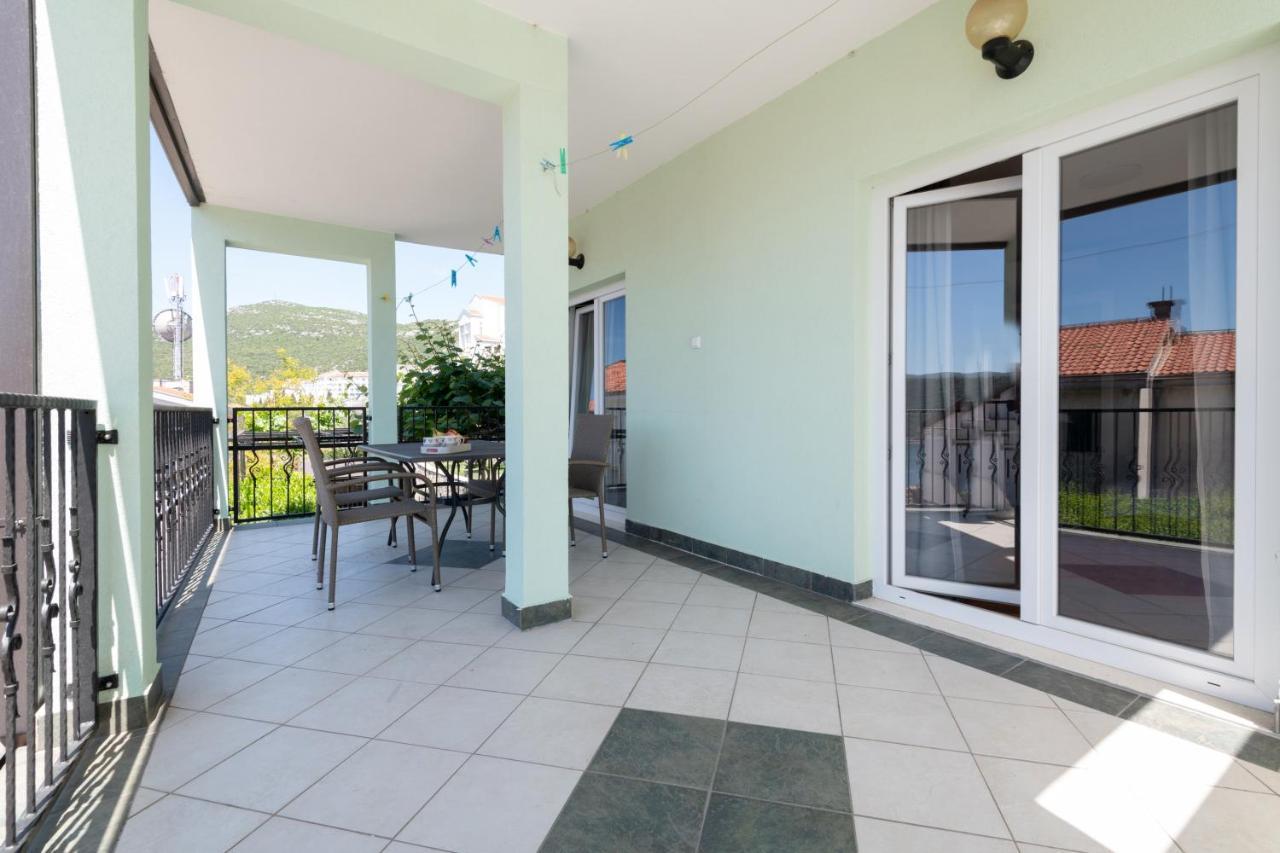 Apartments & Rooms Leon نيوم المظهر الخارجي الصورة