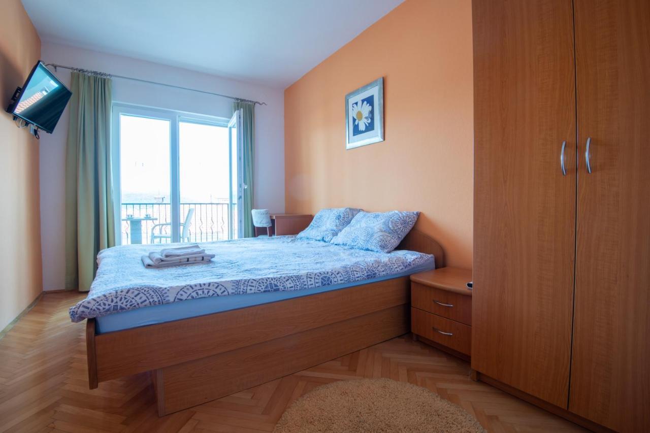 Apartments & Rooms Leon نيوم المظهر الخارجي الصورة