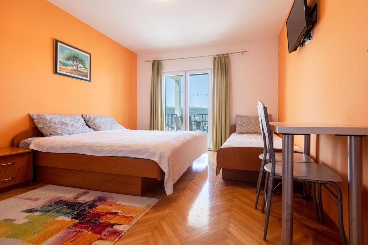 Apartments & Rooms Leon نيوم المظهر الخارجي الصورة