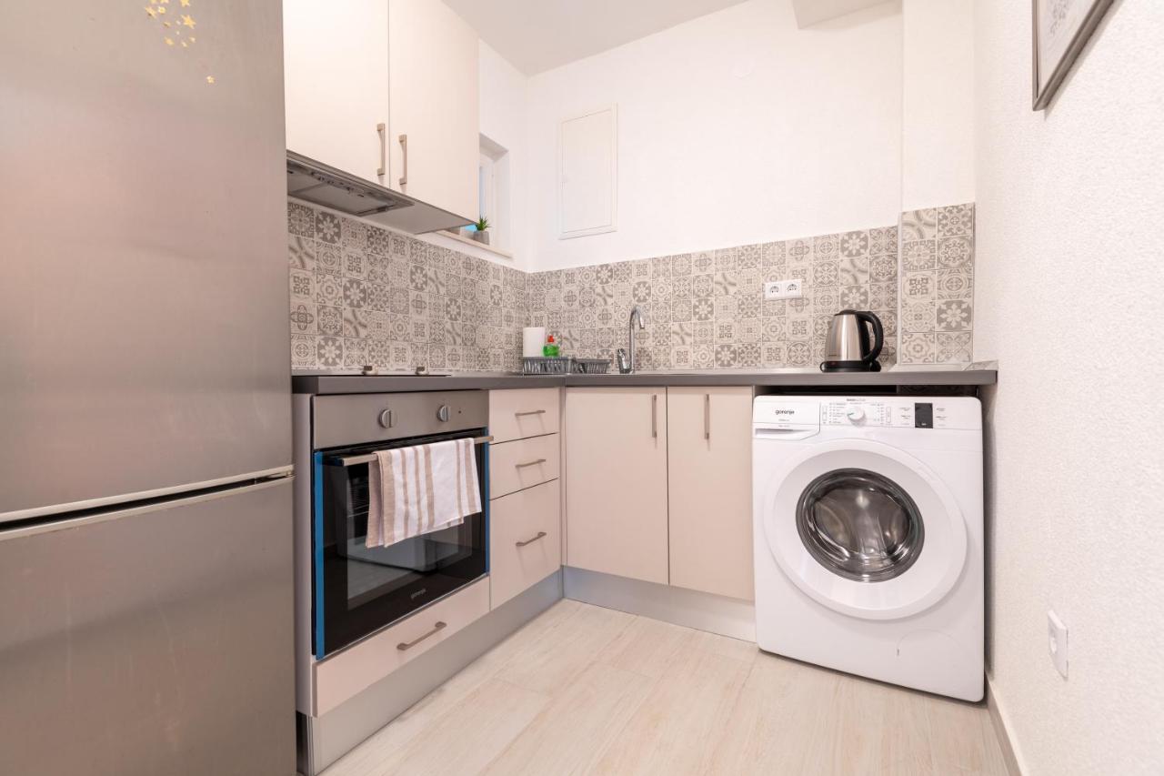 Apartments & Rooms Leon نيوم المظهر الخارجي الصورة